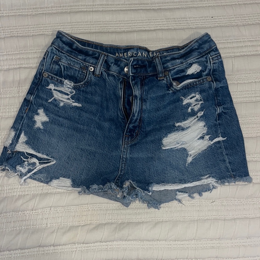 american eagle blue ripped jeans